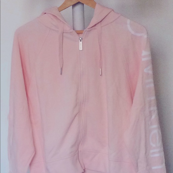 NWT! Calvin Klein sweatshirt - Picture 1 of 2
